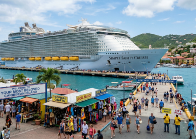 How can you experience local culture during a short cruise port stop?
